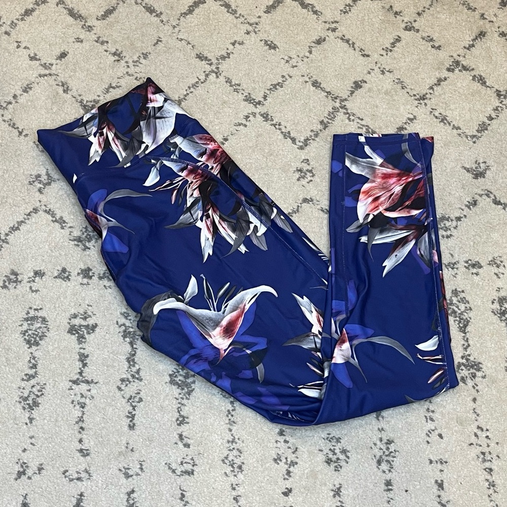 Fabletics women’s, XL yoga pant, like new condition